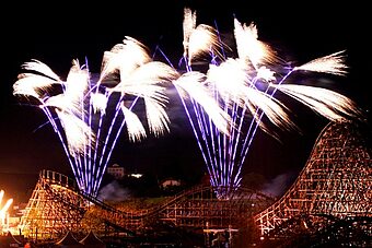 Feuerwerk bei den Pyro Games im Erlebnispark